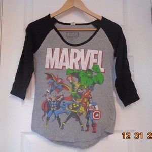 Retro MARVEL Shirt